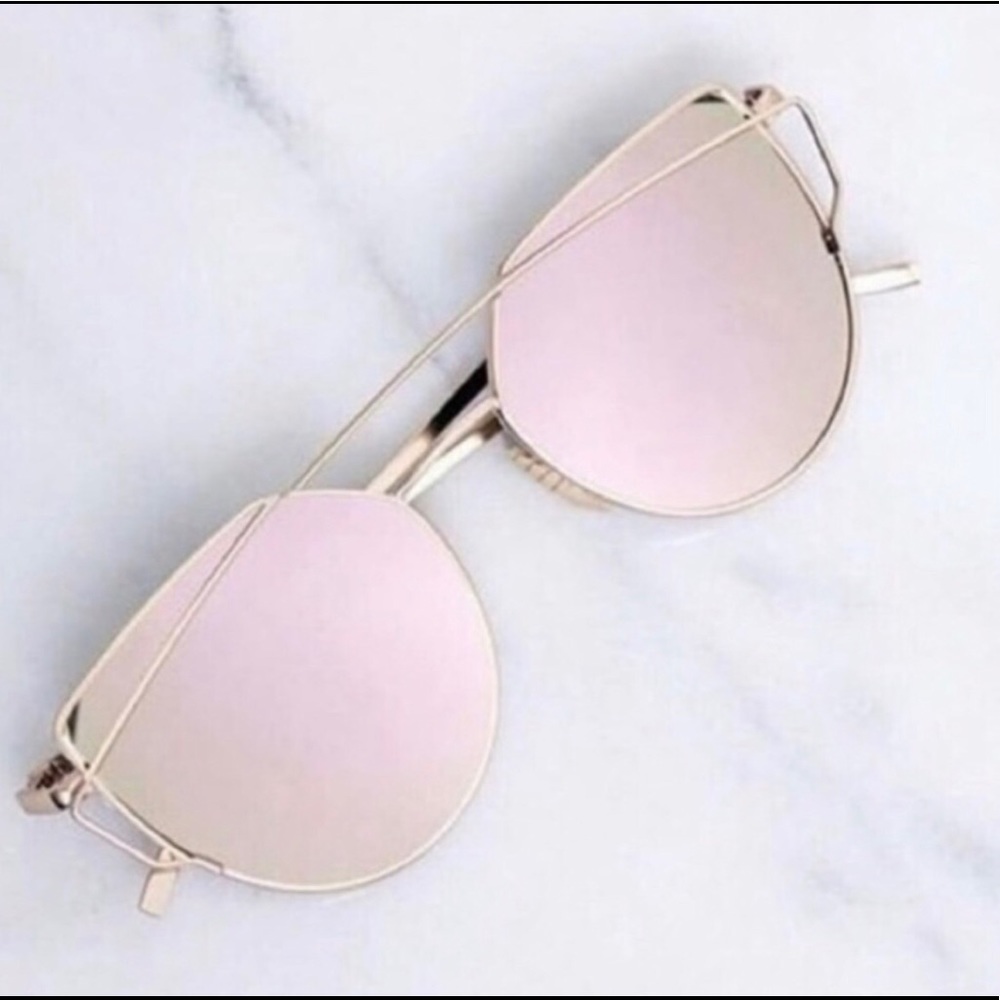 Rose gold Sunglasses CUTE, stylish! Fun!